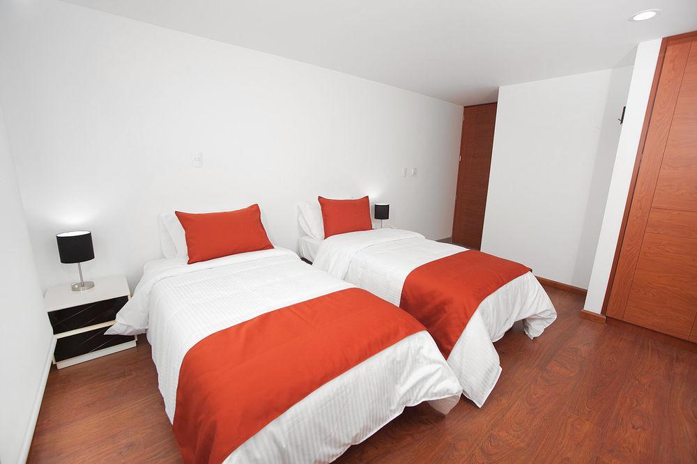 Hotel Castellana 100 Богота Екстер'єр фото
